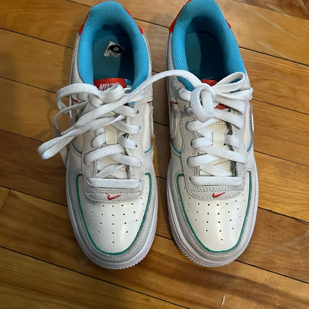 Nike AF1 LV8 Pale Ivory/Picante Red/Baltic Blue/White.